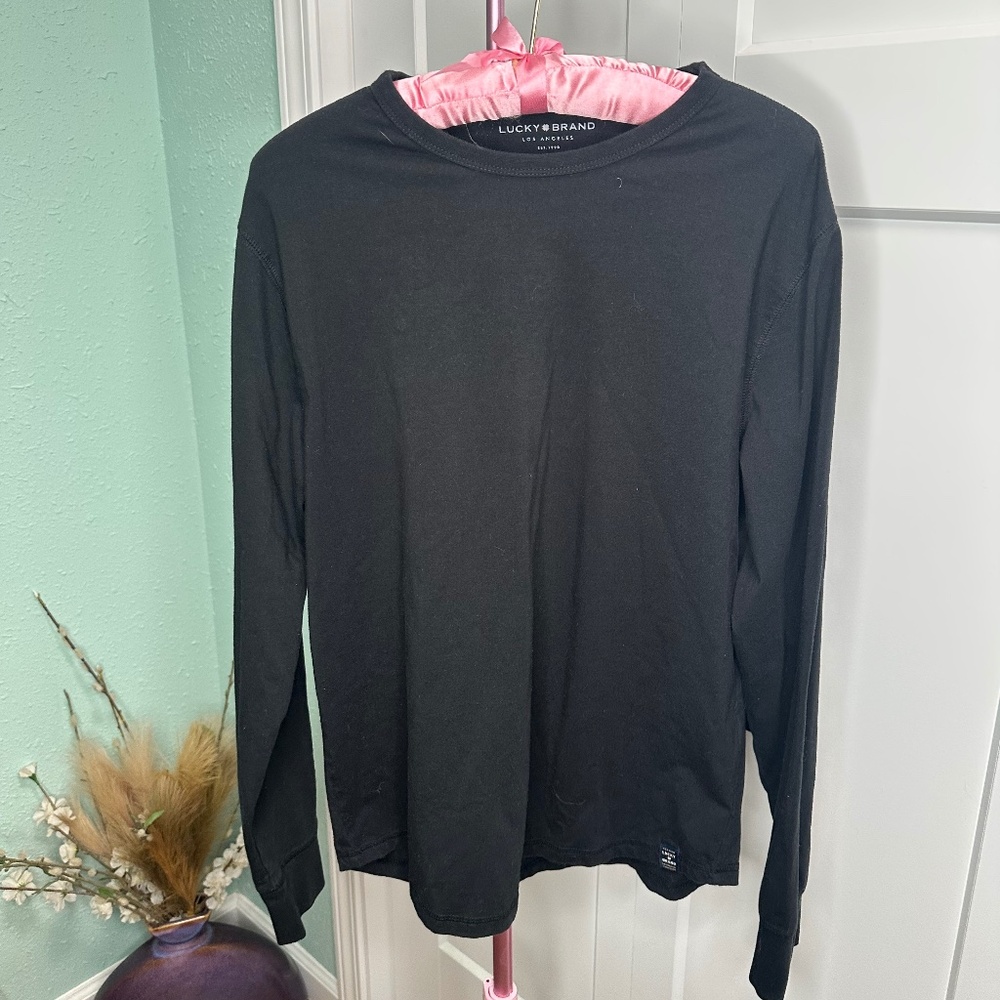 Lucky Brand Mens Medium Long sleeve black crew neck t-shirt